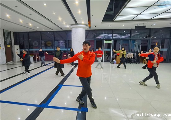 28c44f1a0c037100a26d354a58fd0c4.jpg 916462829654475769